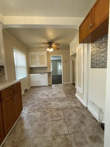 16800 Asbury Park, Detroit, MI 48235
