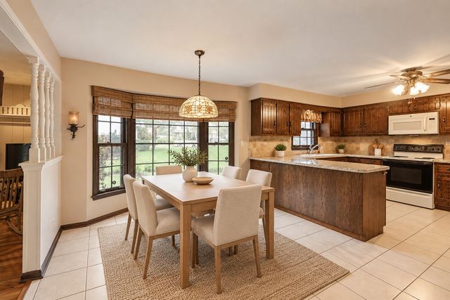 311 Clearbrook Court, Schaumburg, IL 60193