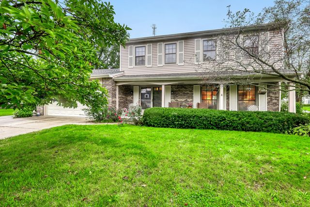311 Clearbrook Court, Schaumburg, IL 60193