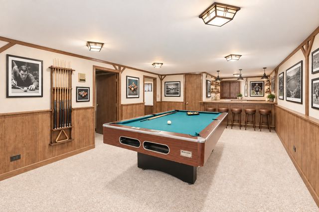 311 Clearbrook Court, Schaumburg, IL 60193