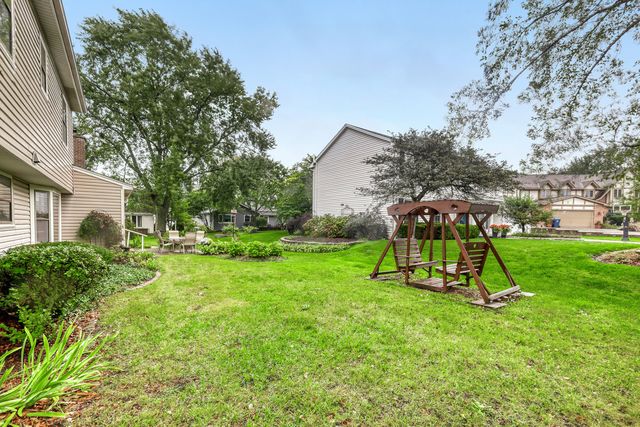 311 Clearbrook Court, Schaumburg, IL 60193