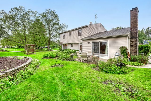 311 Clearbrook Court, Schaumburg, IL 60193
