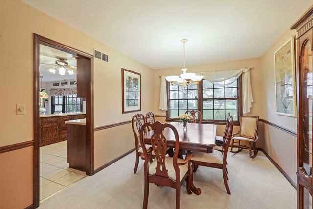 311 Clearbrook Court, Schaumburg, IL 60193