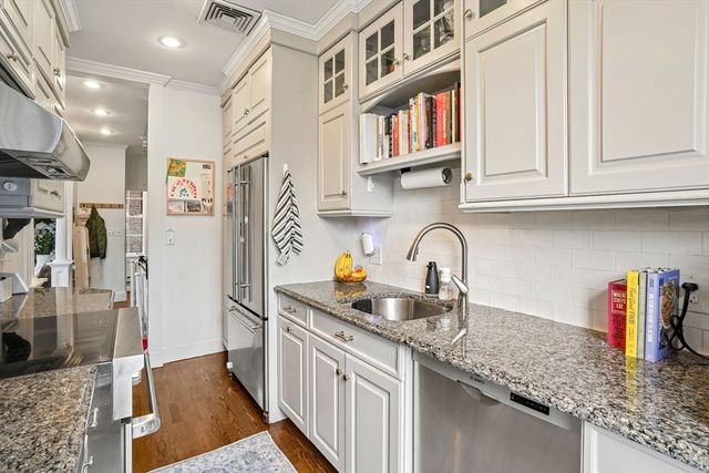 93 Revere Street 4, Boston, MA 02114