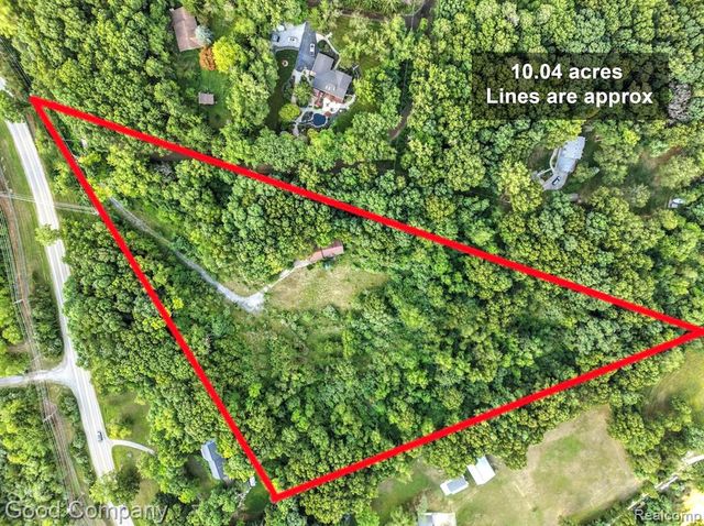 3187 Mapleridge, Milford, MI 48380