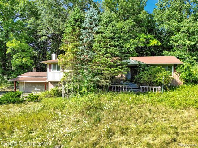 3187 Mapleridge, Milford, MI 48380