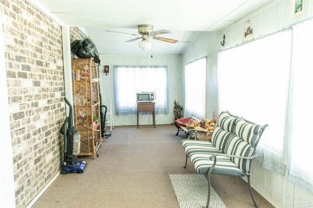 7569 Pine Meadows Loop, North Pace, FL 32571