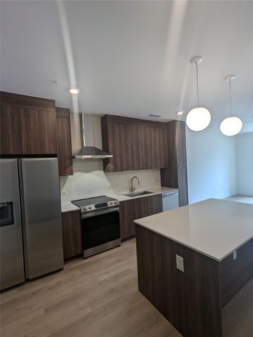 1701 Simond Ave 216, Austin, TX 78723