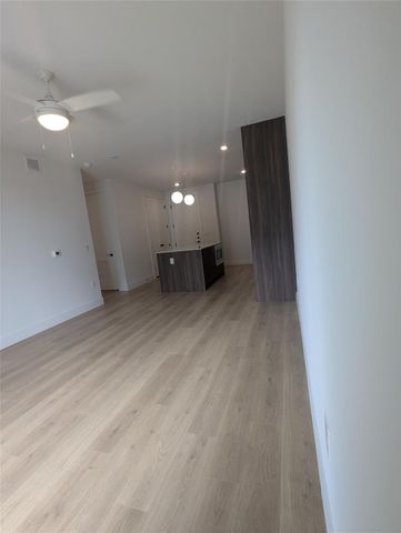 1701 Simond Ave 216, Austin, TX 78723