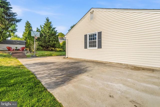 9398 PAULSKIRK DR, Ellicott City, MD 21042