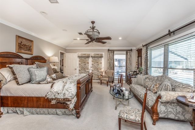 308 Wheeler Creek Court, Gainesville, TX 76240