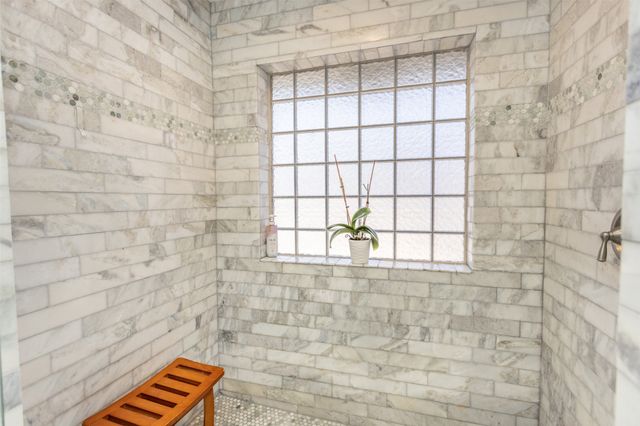 308 Wheeler Creek Court, Gainesville, TX 76240