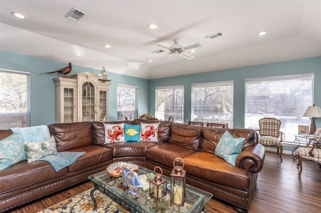 308 Wheeler Creek Court, Gainesville, TX 76240