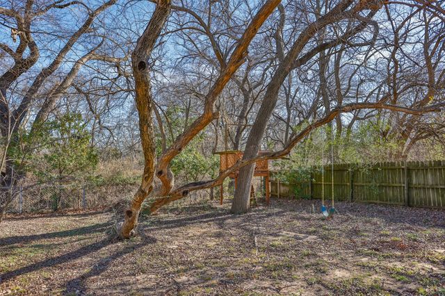 308 Wheeler Creek Court, Gainesville, TX 76240