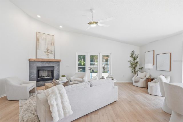 6119 55TH AVENUE CIRCLE E, Bradenton, FL 34203