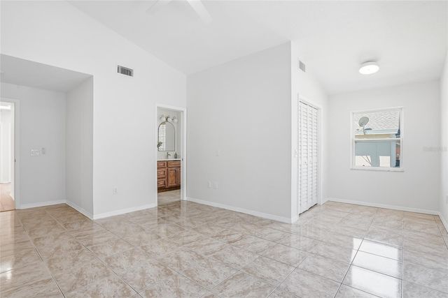 6119 55TH AVENUE CIRCLE E, Bradenton, FL 34203