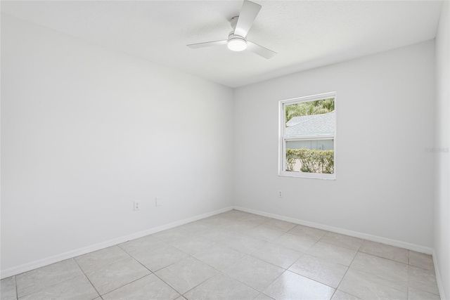 6119 55TH AVENUE CIRCLE E, Bradenton, FL 34203