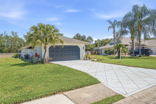 6119 55TH AVENUE CIRCLE E, Bradenton, FL 34203