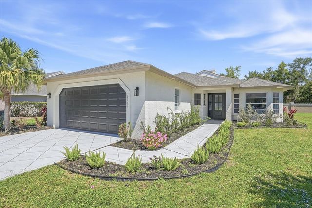 6119 55TH AVENUE CIRCLE E, Bradenton, FL 34203