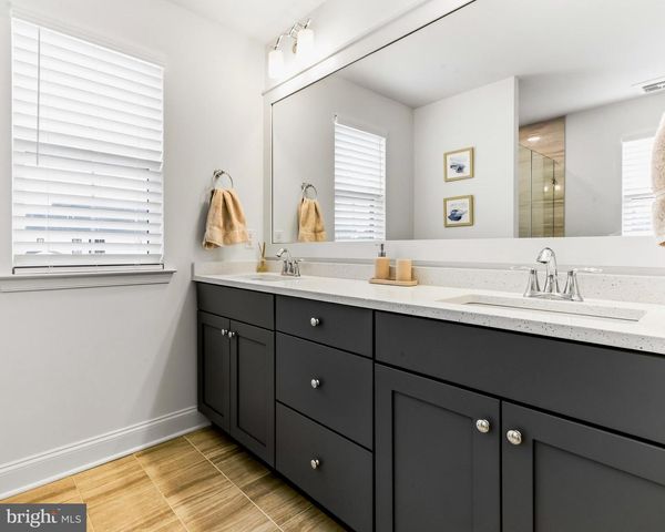 180 CAMBRIDGE BLVD, Swedesboro, NJ 08085