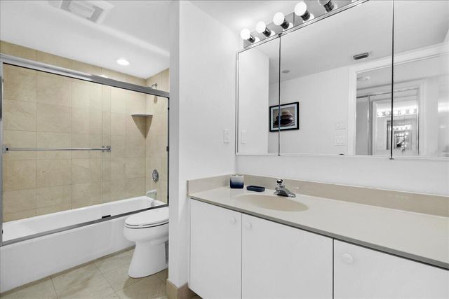 3322 Casseekey Island Road 201, Jupiter, FL 33477