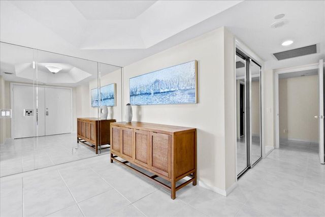 3322 Casseekey Island Road 201, Jupiter, FL 33477