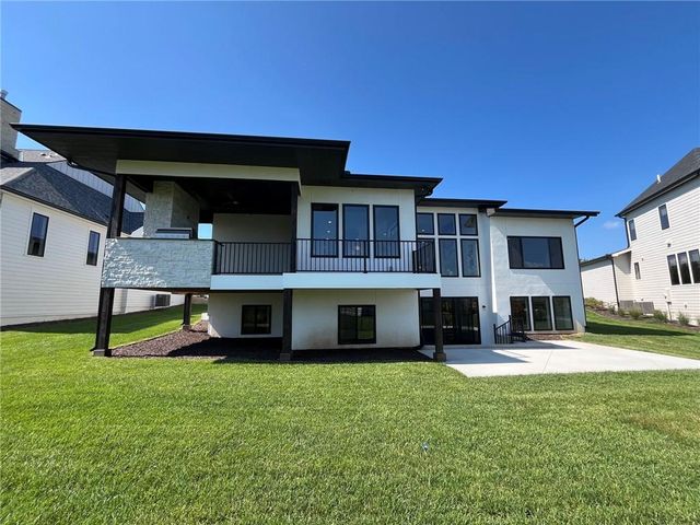 11801 W 181ST Street, Overland Park, KS 66013