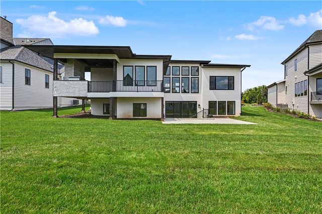 11801 W 181ST Street, Overland Park, KS 66013