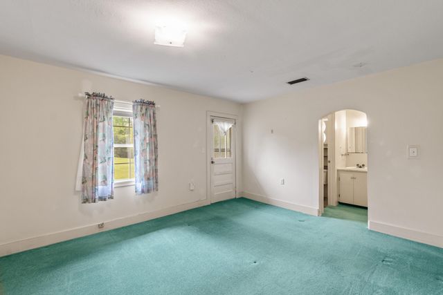 37 Archie Smith Rd., Hattiesburg, MS 39402