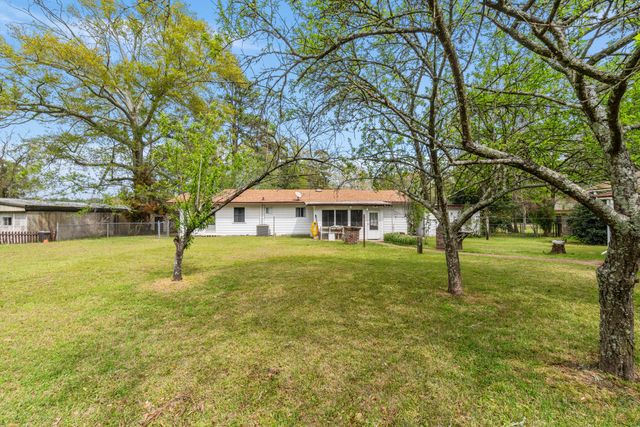 37 Archie Smith Rd., Hattiesburg, MS 39402