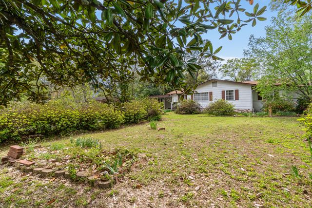 37 Archie Smith Rd., Hattiesburg, MS 39402