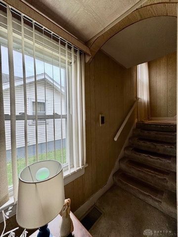 2708 Oakridge Drive, Dayton, OH 45417