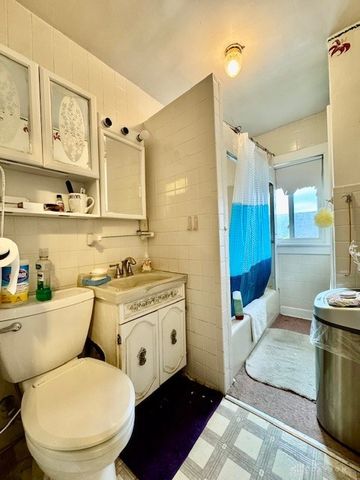 2708 Oakridge Drive, Dayton, OH 45417