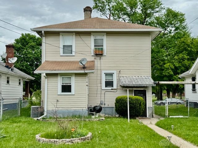 2708 Oakridge Drive, Dayton, OH 45417