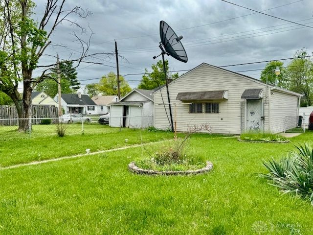 2708 Oakridge Drive, Dayton, OH 45417