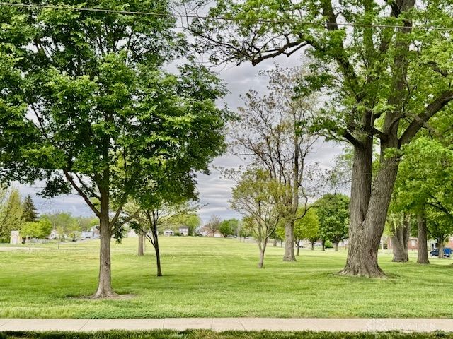2708 Oakridge Drive, Dayton, OH 45417