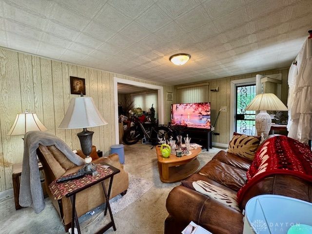 2708 Oakridge Drive, Dayton, OH 45417