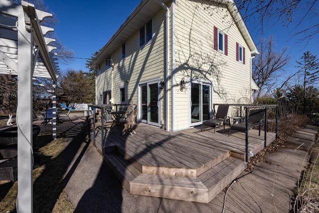 5600 W 70th Street, Edina, MN 55439