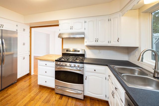 5600 W 70th Street, Edina, MN 55439