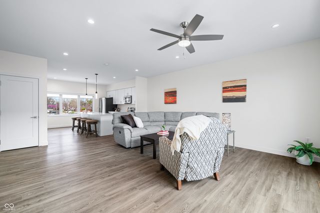 822 7th Street, Columbus, IN 47201