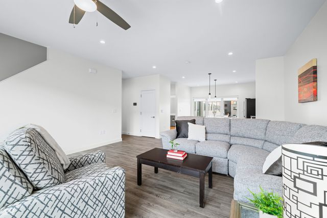 822 7th Street, Columbus, IN 47201