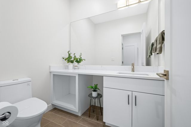 822 7th Street, Columbus, IN 47201