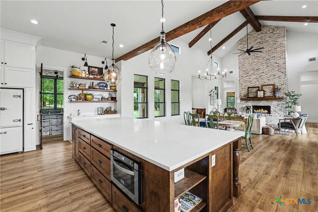 7670 Shiny Top Ranch Lane, Salado, TX 76571