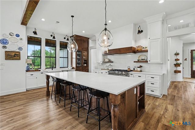 7670 Shiny Top Ranch Lane, Salado, TX 76571