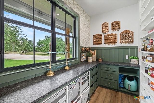 7670 Shiny Top Ranch Lane, Salado, TX 76571