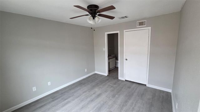 18800 Egret Bay Boulevard 106, Webster, TX 77058