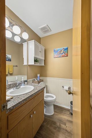 3514 Waterbury LANE, Racine, WI 53403