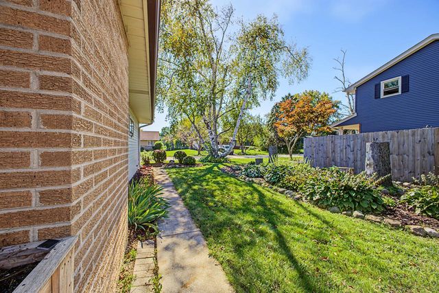 3514 Waterbury LANE, Racine, WI 53403