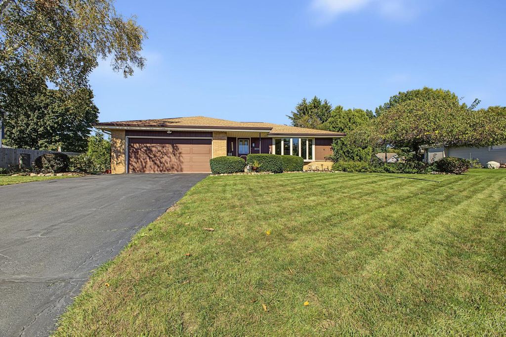 3514 Waterbury LANE, Racine, WI 53403