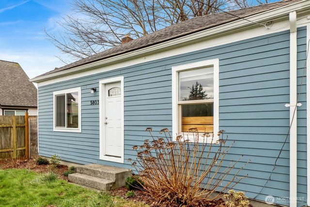 5803 Vista Drive, Ferndale, WA 98248